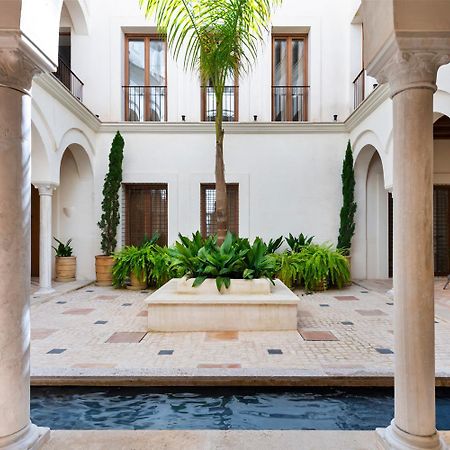 セビリア Casa Del Rey Sabioアパートホテル エクステリア 写真