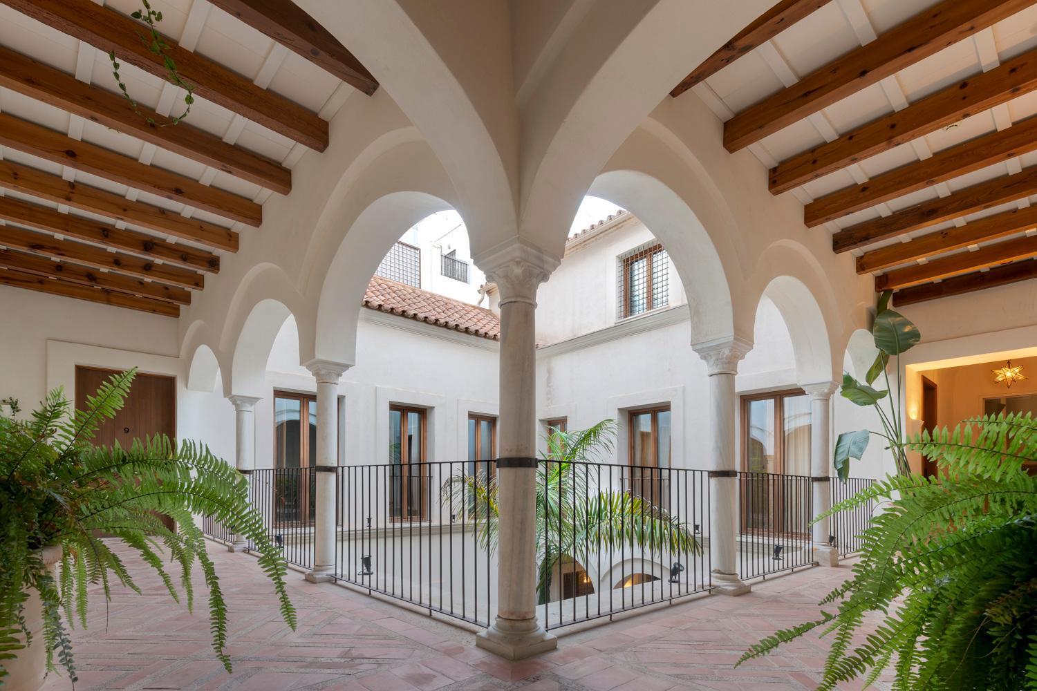 セビリア Casa Del Rey Sabioアパートホテル エクステリア 写真